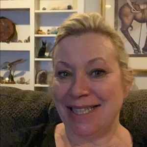 Meet your Posher, Joann